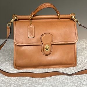 Vintage Coach Willis